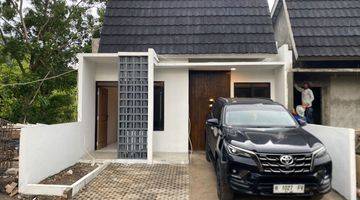 Gambar 1 Rumah Baru Unfurnished SHM di Doplang, Semarang