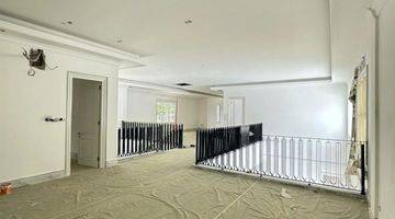 ruang keluarga rumah baru modeen classic area
