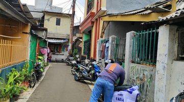 Gambar 2 Rumah Di Jak Pus Nilai Jual Dibawah Nilai Pasar Dekat Area Kantor