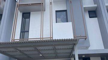 Gambar 1 Dijual  Rumah Baru Cluster Yuthica Bsd City Tangerang 