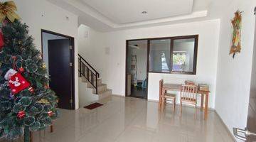 Gambar 5 Dijual Rumah 2 Lantai Full Renovasi di Emerald Sepatan Tangerang 