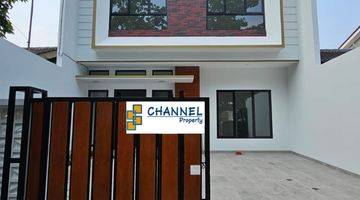 tampak depan dijual rumah brand new cantik