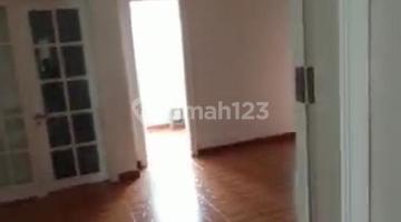 ruang keluarga dijual cepat rumah cluster siap