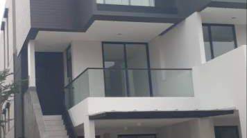 Gambar 1 Disewakan / For Rent Rumah Golf Island, Pik. Uk 5x15 