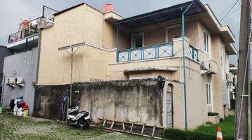 Gambar 5 Rumah siap huni dalam townhouse Cilandak 