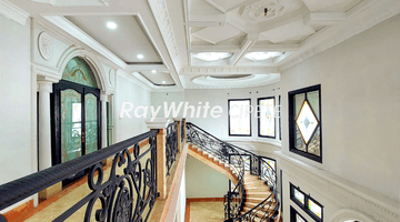 Gambar 5 Harga Spesial Full Renovated Menteng Area Rumah Mewah Siap Huni