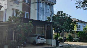 Gambar 2 Dijual Rumah Green Court Jakarta Barat Rapih Siap Huni