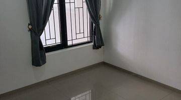 Gambar 2 Di Jual Rumah 2 Lantai Main Road Siap Huni Cisaranten Arcamanik