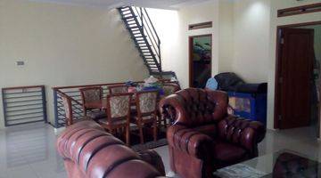 Gambar 3 Jual Cepat Rumah Bagus 2 Lantai Semi Furnished Cinambo Indah