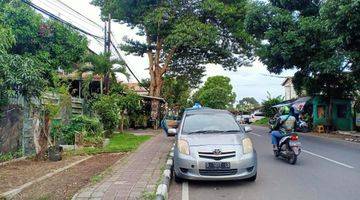 Gambar 5 Rumah Perintis Jalan Utama Dekat Setrasari Mall