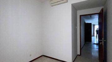 Gambar 3 Disewakan Apartement Royal Mediterania Garden 3br Unfurnished 