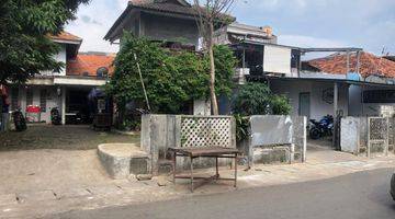 Gambar 2 Rumah Lama Jual Tanah @Tanjung Duren Jalan 2 Mobil