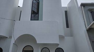 Gambar 1 Rumah Baru Modern Santorini Style Dijual