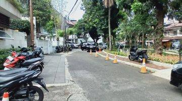 Gambar 1 Rumah Lama Hitung Tanah Lokasi Strategis Dekat Kawasan SCBD