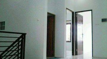 Gambar 5 Rumah 3 Lantai Bagus Kreo Jual Cepat Bu