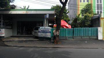 Gambar 1 Rumah Pinggir Jalan Utama Cocok Untuk Komersil