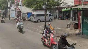 Gambar 2 Dijual Ruko Sangat Strategis di Jalan Raya Teluk Gong, Jakarta Utara.