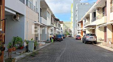 Gambar 1 TOWN HOUSE CANTIK LUAS