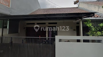 tampak depan  rumah bagus dekat dengan summarecon