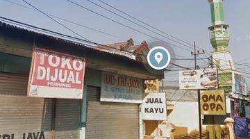 Gambar 1 Toko Jl Semolowaru No 128 Surabaya