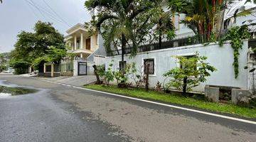 Gambar 2 Di jual rumah, kawasan elite, furnis, lokasi sangat strategis.