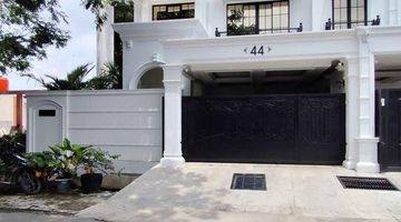 Gambar 3 Rumah Mewah Ala Sultan Full Furnished Dekat Kota Jogja