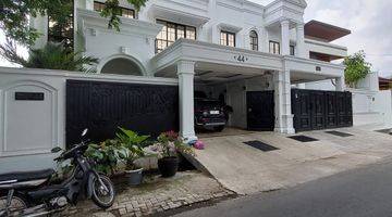 Gambar 4 Rumah Mewah Ala Sultan Full Furnished Dekat Kota Jogja