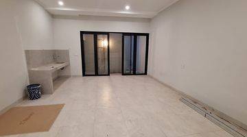 Gambar 3 Dijual Rumah 2 Lantai Desain Elegan Unfurnished di Jatibening, Bekasi, 007