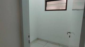 Gambar 5 Dijual Rumah Modern 2 Lantai Plus Ac Cluster Cassia, Jakarta Garden City, 029