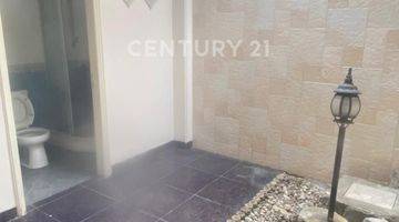 Gambar 3 Disewakan Rumah Semi Furnished Di Kayu Mas 