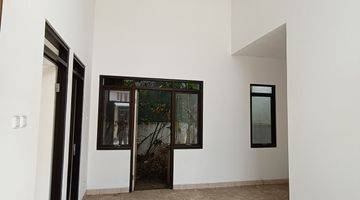 Gambar 2 Jual RUGI. Rumah Villagio HOEK di Citra Raya.