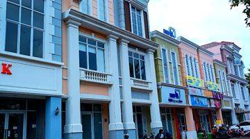 Gambar 3 Ruko Baru di Paramount Village Semarang