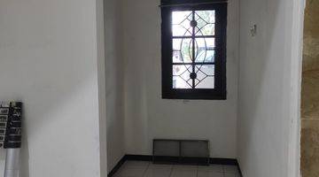 Gambar 4 Jual Rumah 2 Lantai di Jakasampurna Bekasi Barat