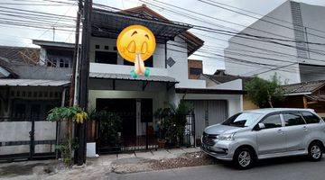 Gambar 1 Jual Rumah 2 Lantai di Jakasampurna Bekasi Barat