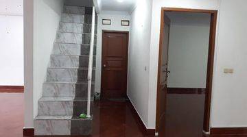 Gambar 2 Rumah Mewah Bebas Banjir Joglo Jakarta Barat