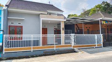 Gambar 2 Dijual Rumah Siap Huni
domban Mororejo Tempel Sleman

jalan Magelang Km 16,5 Sleman 

sertifikat Hak Milik 
luas Tanah 111 Meter²
luas Bangunan -+ 60 M²

ada 2 Kamar Tidur 
ada 1 Kamar Mandi 

teras,dapur,carport
ada Halaman Belakang

akses Jalan Aspal Le