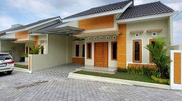 Gambar 4 Open Launching 10 Unit
cluster Kadisoka Asri
---------------------------------------------

rumah Baru Cantik Mewah - Harga Murah Di Dalam Cluster Kadisoka Purwomartani Sleman Dekat Pemancingan

