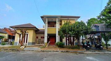 Gambar 4 Rumah Mewah 2 Lantai Hook Dalam Perumahan Elite Di Medari Jalan Magelang Km 16 Dekat Rsud Sleman

harga: 2.55 Milyar [ Nego ]
------------------------------------------
legalitas: Shm Imb

akses Jalan Lebar

maghnet Kawasan:
dekat Polres Sleman
dekat Pasa