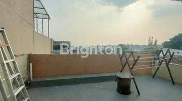 Gambar 2 RUMAH 3 LT FULL FURNISHED SHM SARIMADU SARIJADI