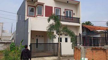 tampak depan dijual cepat rumah 2 lantai