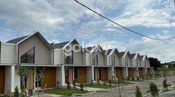 Gambar 5 Rumah Modern Minimalis Lokasi Mojokerto Kota