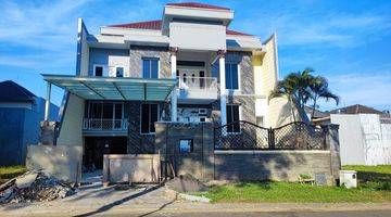 Gambar 1 Rumah Di South Emerald Mansion Surabaya Barat