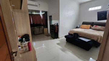 Gambar 5 Rumah Nyaman Semi Furnished Taman Holis Indah 