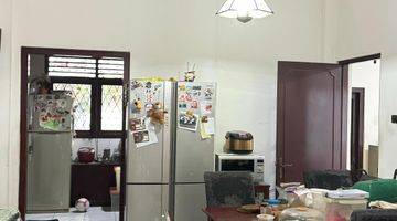 Gambar 4  Dijual Rumah Strategis di Menteng, Jakarta Pusat Semi Furnished, Butuh Renovasi