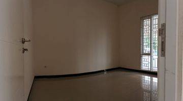 Gambar 5 Disewa Rumah Bagus di Taman Kopo Indah Unfurnished