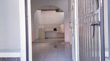 ruang tamu rumah cluster graha padma semarang