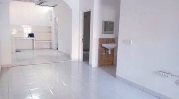 ruang keluarga rumah cluster graha padma semarang