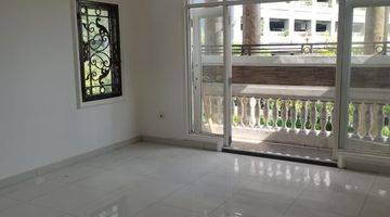 Gambar 1 Dijual Rumah Mewah Gold Coast, Pik 1