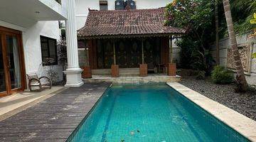 Gambar 3 Villa modern classic 2 Lantai di Pererenan badung bali