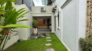 Gambar 4 Villa modern classic 2 Lantai di Pererenan badung bali